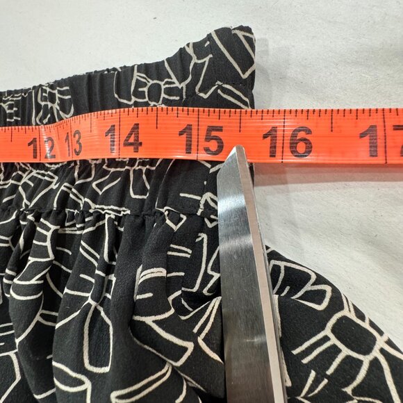 REDValentino Small Black Pleated Mini Skirt White Line Drawn Bow Pattern - Picture 6 of 6